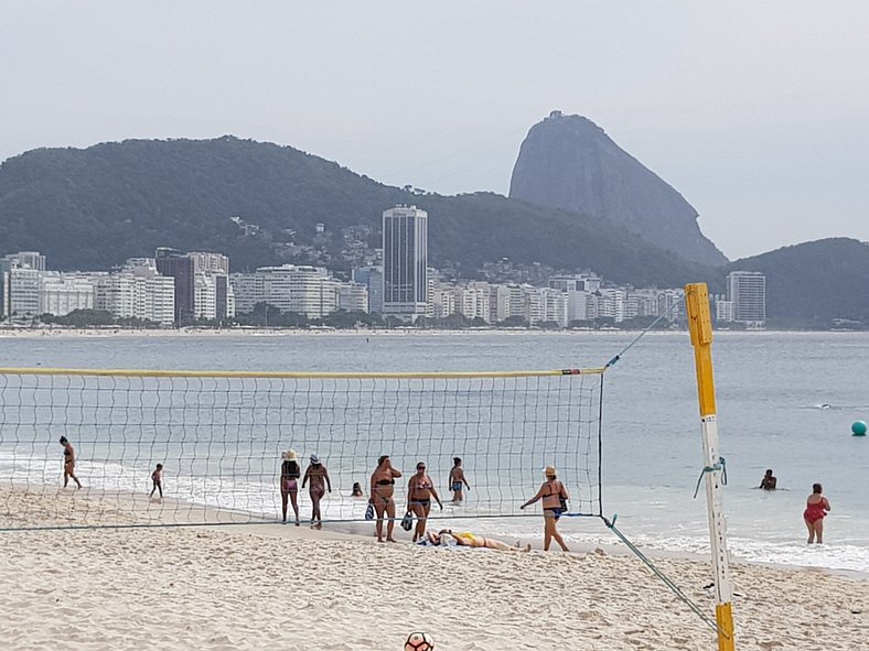 Copacabana Pertinho da Praia (BestHostRio.com)